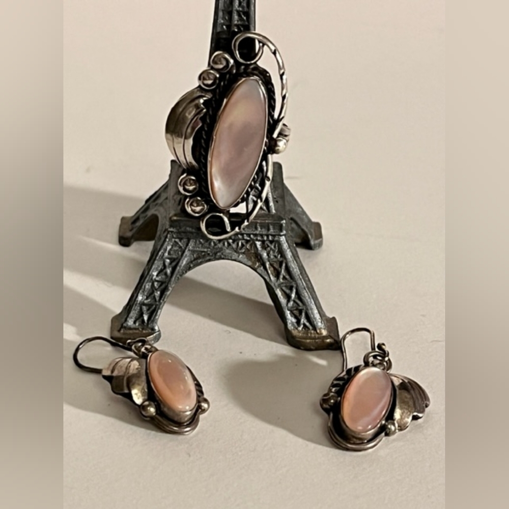 Unique Vintage Navajo Mother of Pearl Sterling Silver Set